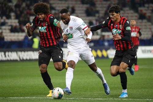 Lyon contre Nice