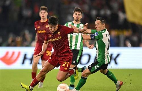 HJK Helsinki contre Rome