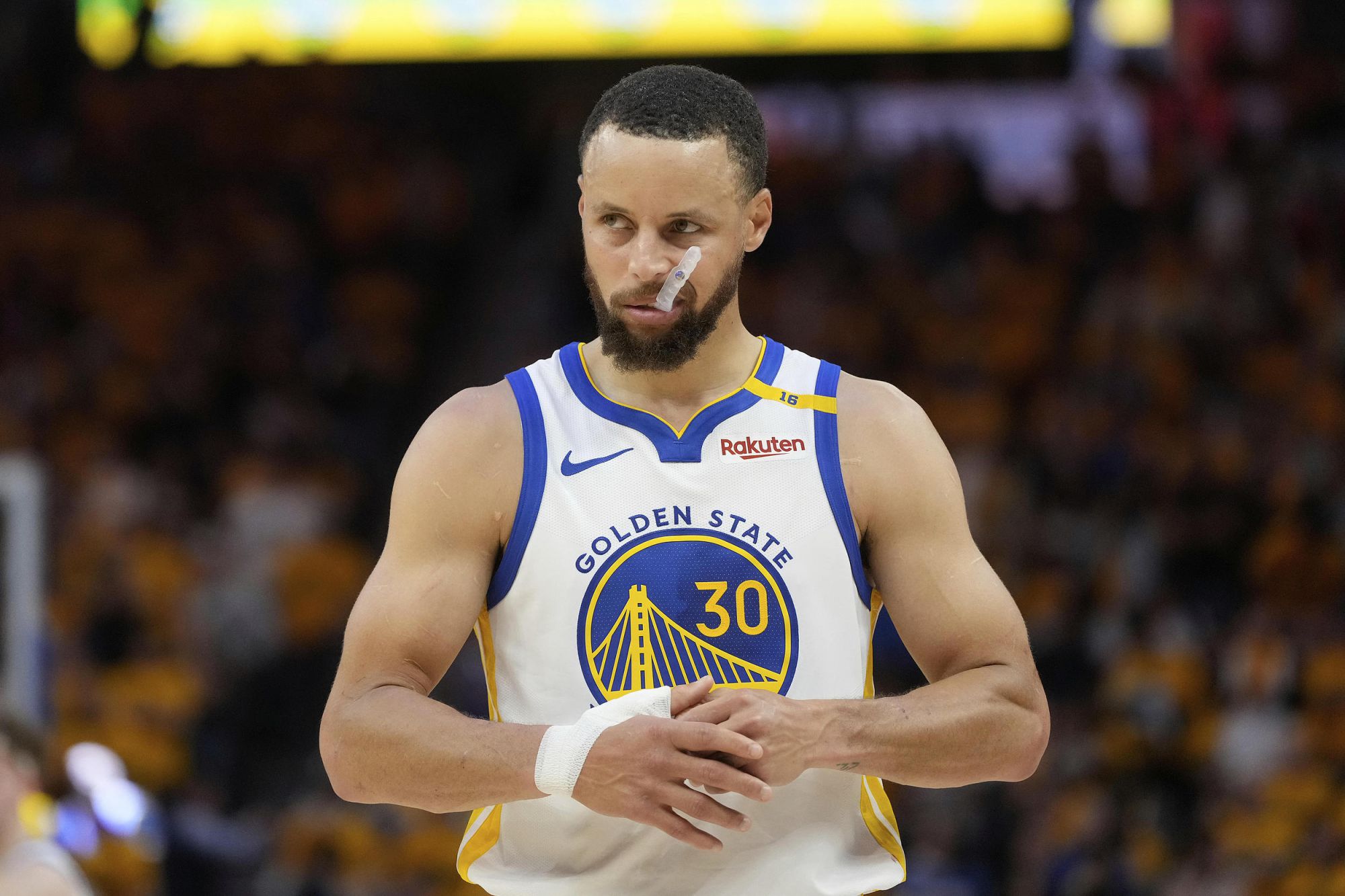 Les Warriors ont délivré 20 passes décisives à la mi-temps et marqué 68 points.