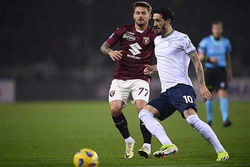 Turin contre Latium