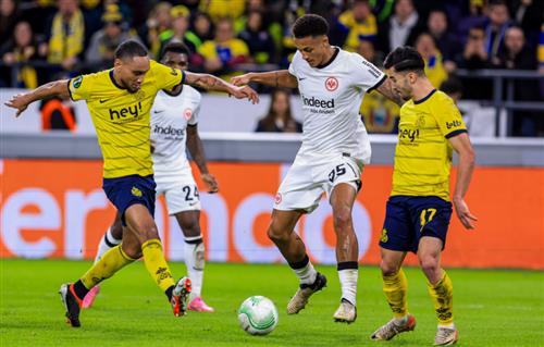 Saint-Gillois vs Eintracht Francfort