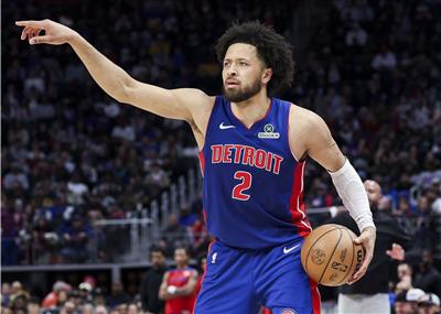 L’Est est fort et l’Ouest est faible ! Il y a eu trois matchs en face-à-face entre les équipes de l'Est et de l'Ouest aujourd'hui, et les équipes de l'Est les ont tous gagnés.